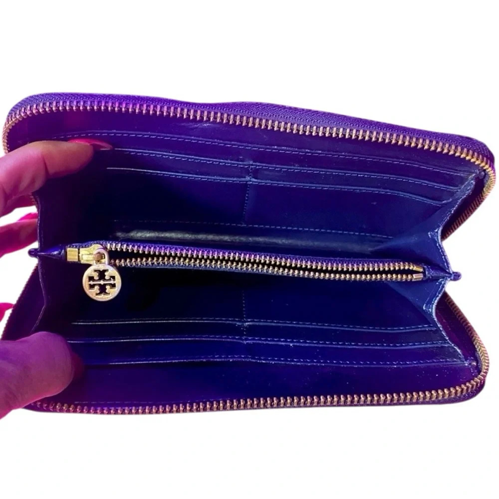 TORY BURCH Python Snakeskin Leather Full Zip Continental Long Wallet, EUC